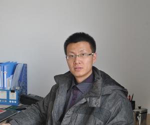 公司2013年優(yōu)秀員工獲獎(jiǎng)感言---營(yíng)銷中心人事行政部經(jīng)理徐琨.jpg
